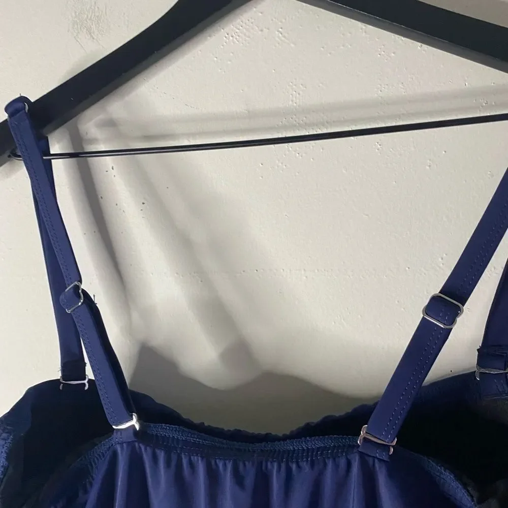 Mazu Swim Navy Tankini with Red Crochet Trim Size 8